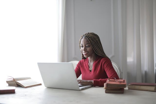 freelancer working on her laptop